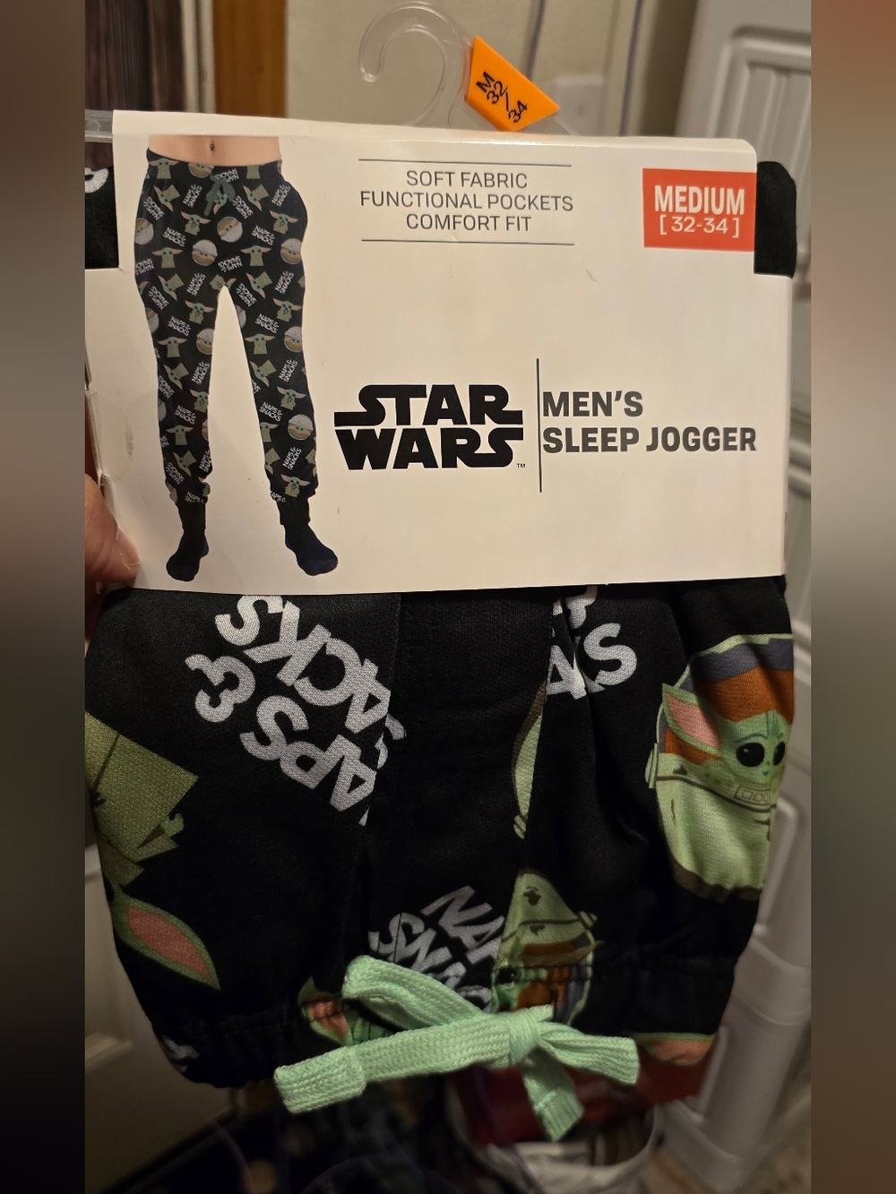 Star Wars Men's The Mandalorian Baby Yoda Snacks And Naps Sleep Jogger